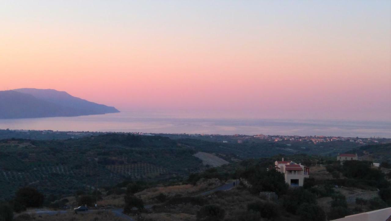 360 Panorama House - Gazing At Horizon And The Stars Of The Galaxy In The Night - Fresh Cool Breeze Most Of The Time - Just 7 Min From The Beach Kournás المظهر الخارجي الصورة